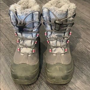 Columbia girls snow boots size 1